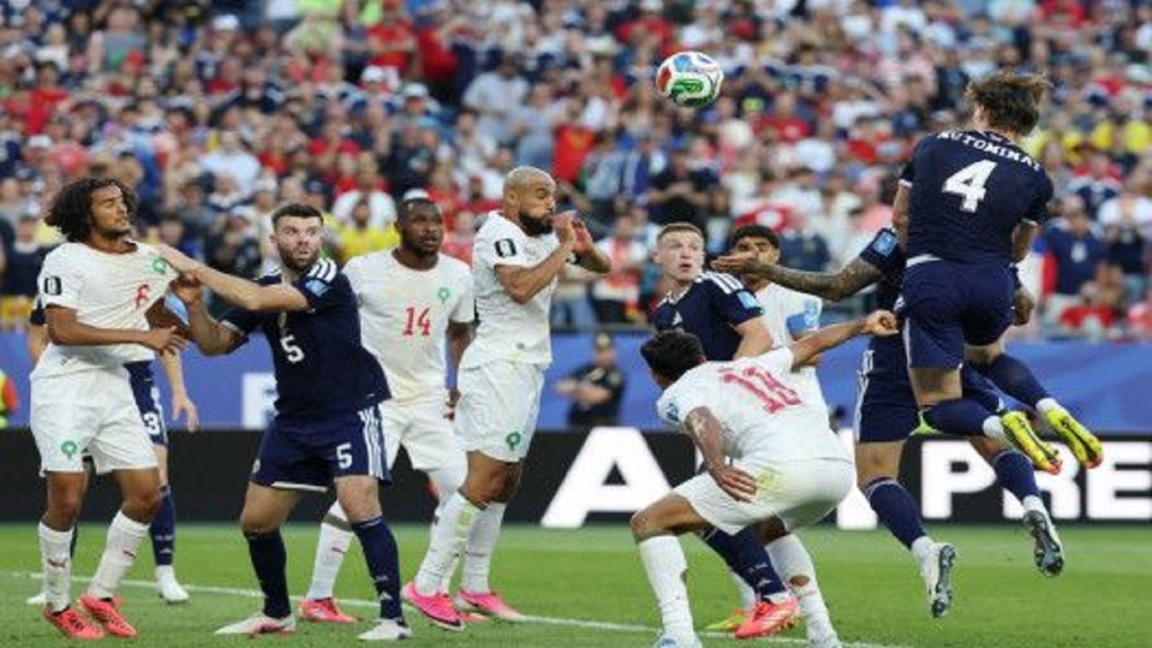 المغرب يهزم إسكتلندا بهدف ويحقق أول فوز عربي بالمونديال