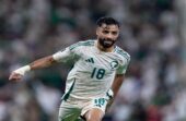 أحمد عطيف: صالح أبو الشامات لاعب خلّاق وكان يستحق التواجد في كأس العالم.. فيديو