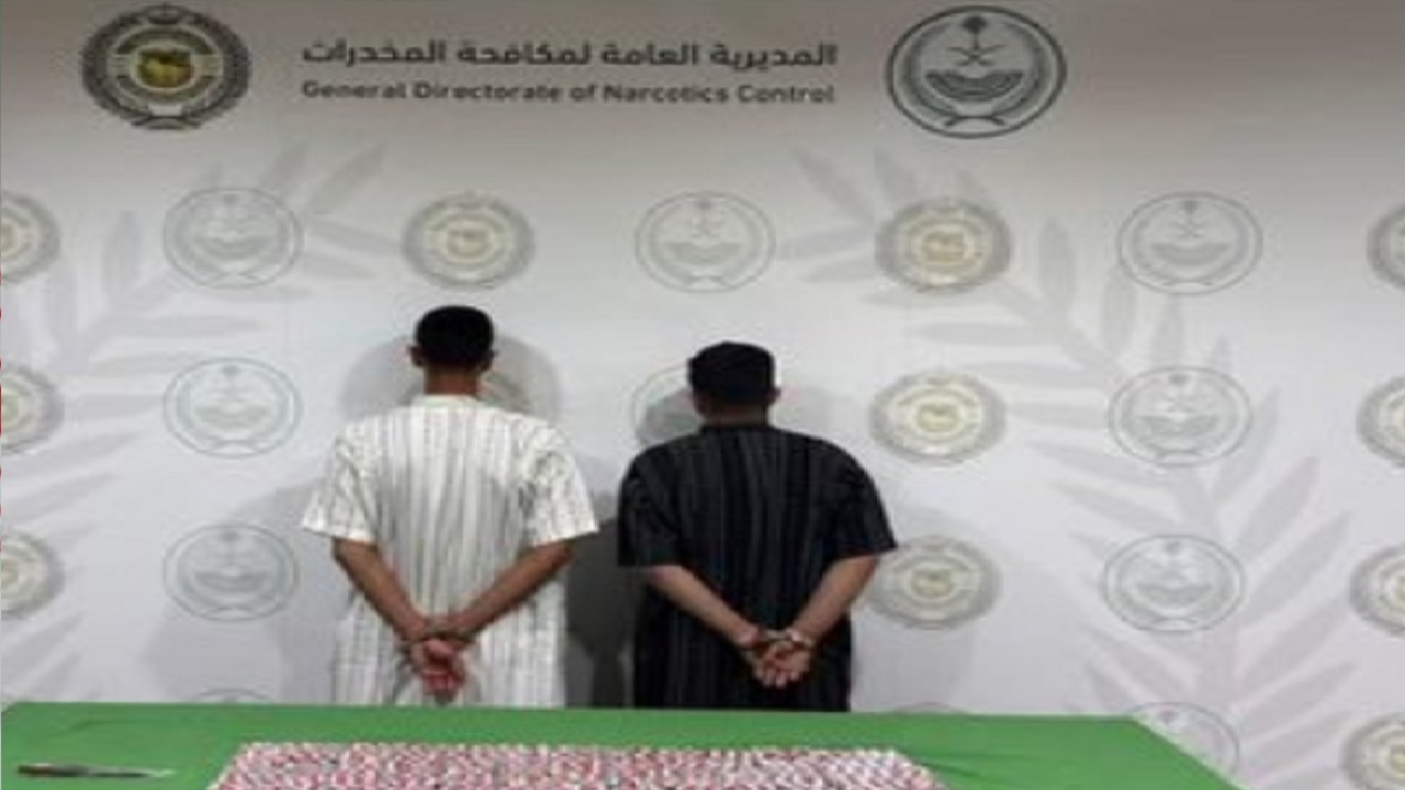 ضبط شخصين لترويجهما مادة الحشيش في الجوف