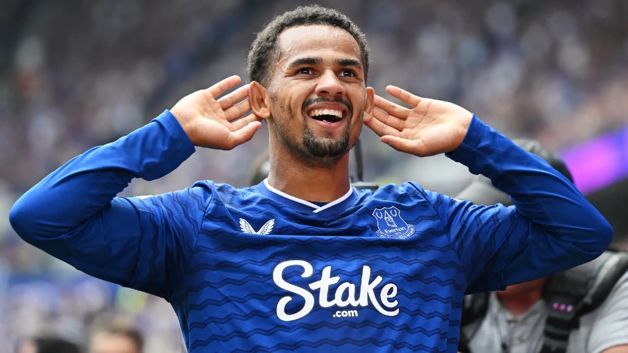 الهلال يبدأ التحرك لحسم صفقة ندياي