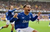 الهلال يبدأ مفاوضاته لضم إيليمان نيدياي من إيفرتون