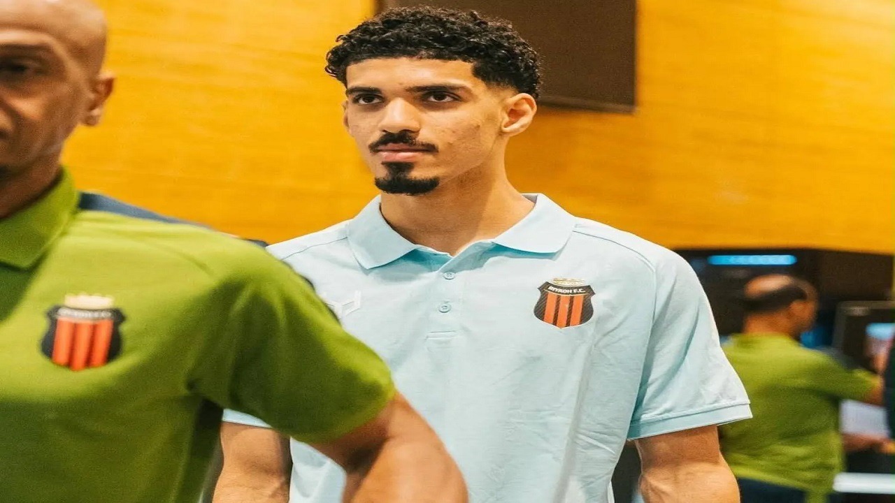 الرياض يوافق على بيع عقدي السياحي وهارون