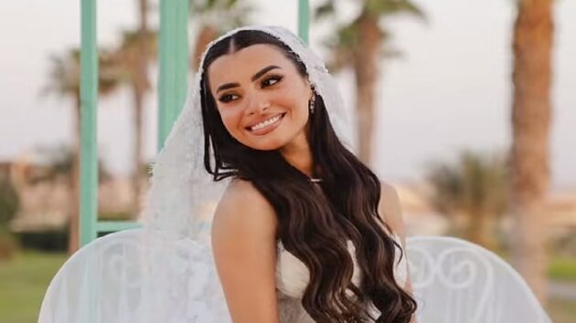 فرح شقيقة كارمن سليمان بعد زواجها المفاجئ: مش قصدي أخبي
