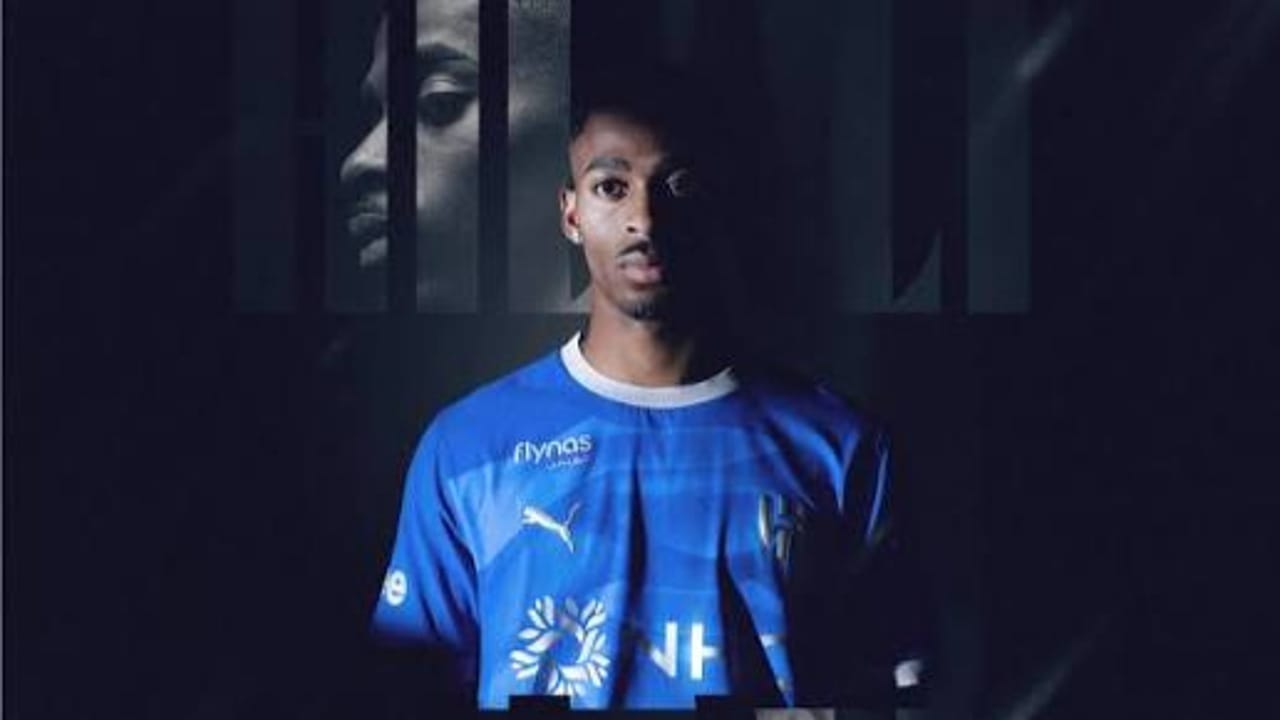أول تعليق من سامرفيل بقميص الهلال .. فيديو