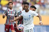 الهلال يفتح ملف تجديد عقد تمبكتي وناصر الدوسري