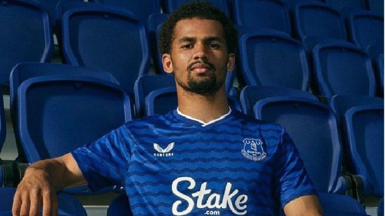 إيليمان ندياي يوافق على الانتقال إلى الهلال
