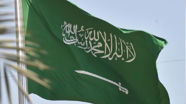 باحث سياسي: القانون الدولي يكفل للمملكة حق الرد على أي استهداف لسفنها .. فيديو