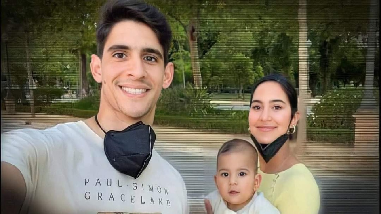 ظهور عائلي لياسين بونو بعد انتشار شائعات ارتباطه بنورا فتحي.. صور