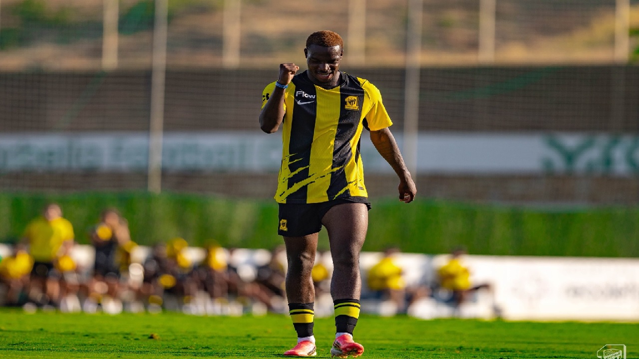 3 أندية أوروبية تستهدف مهاجم الاتحاد جورج إيلينخينا