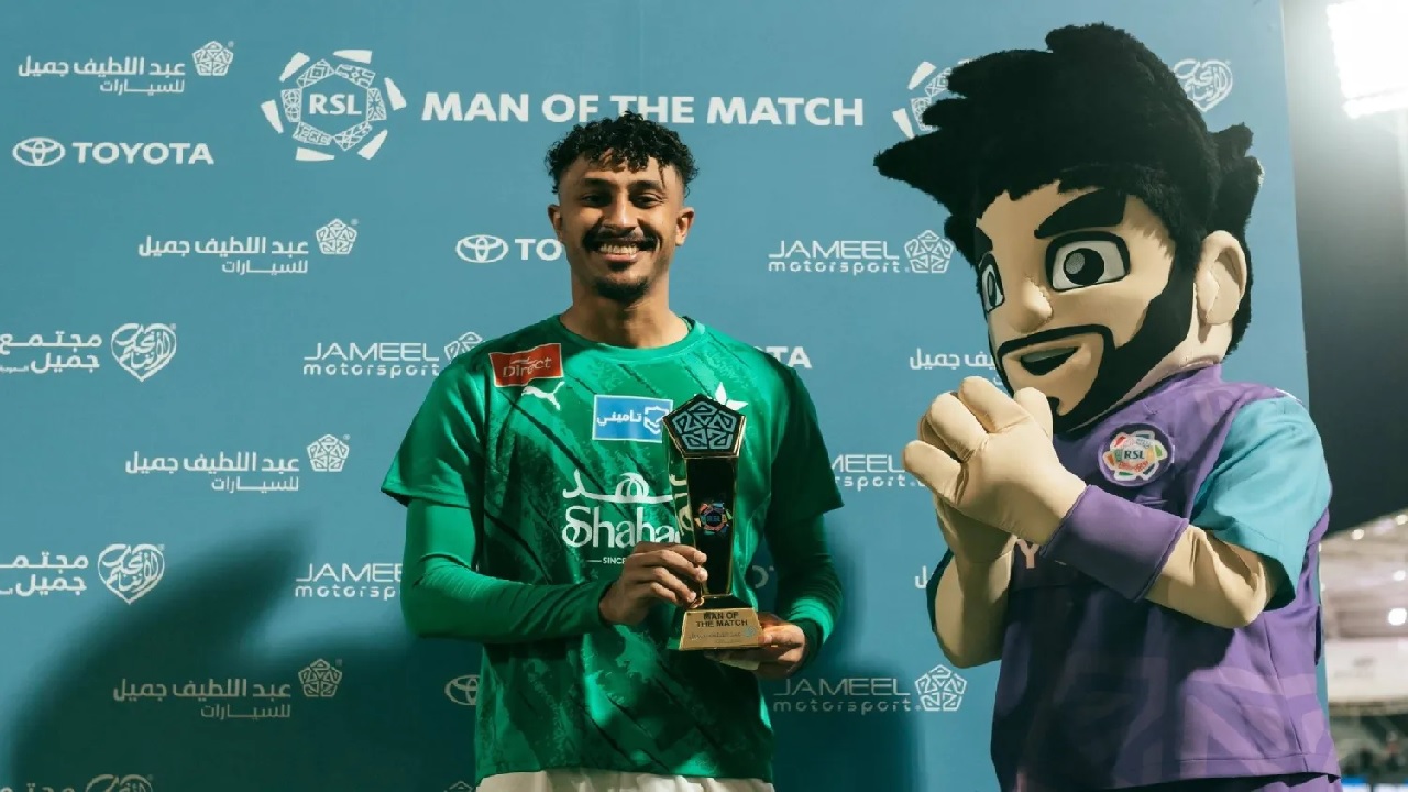 الاتحاد يزاحم الهلال على صفقة ناصر الهليل
