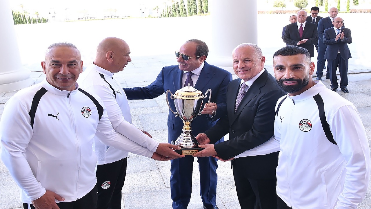 الرئيس السيسي يكرم المنتخب المصري بعد المشاركة التاريخية في المونديال