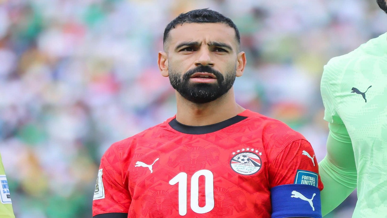 الأهلي يجري اتصالات لضم محمد صلاح