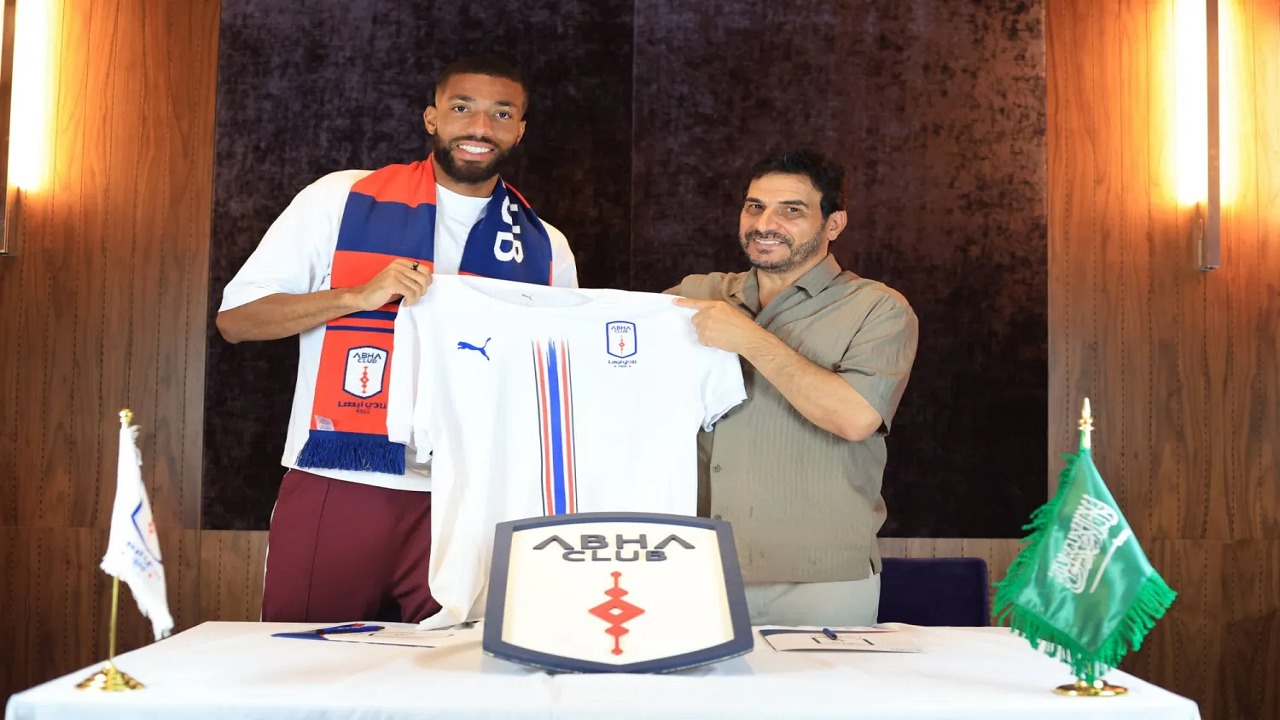 أبها يتعاقد مع الفرنسي روزييه