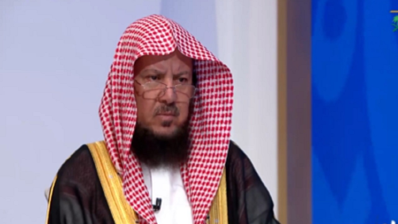 الشيخ عبدالسلام السليمان يوضح حكم من سافر للعلاج ثم أراد العمرة.. فيديو