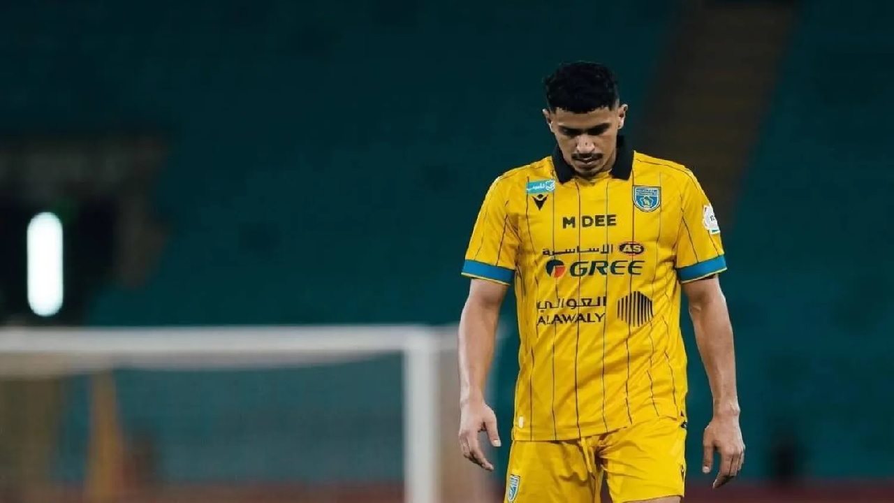 التعاون يعلن تجديد عقد متعب المفرج