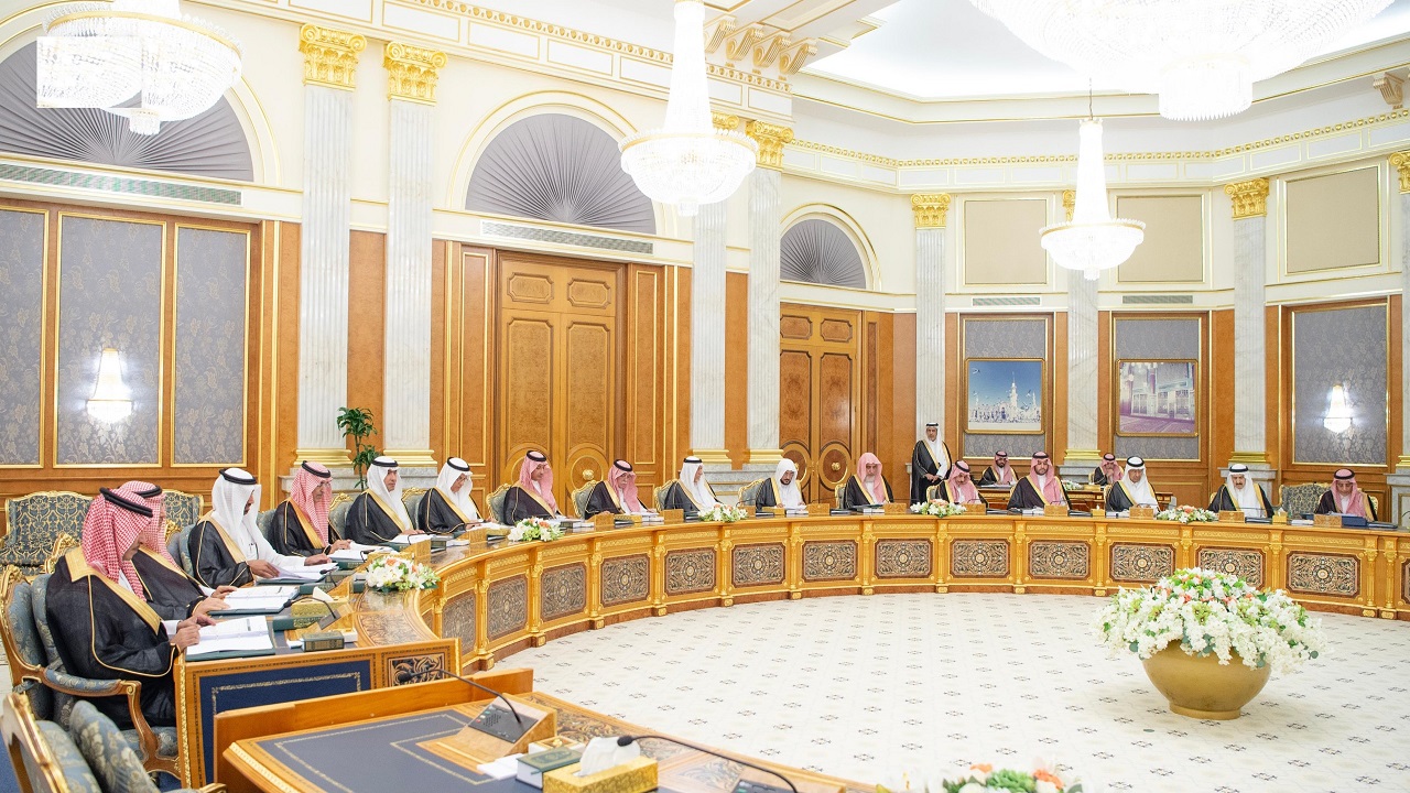 مجلس الوزراء يثمن إشادة البنك الدولي بالبيئة التجريبية للذكاء الاصطناعي