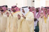أمير تبوك ونائبه يؤديان صلاة الميت على الشيخ جزاع بن كريم العطيات