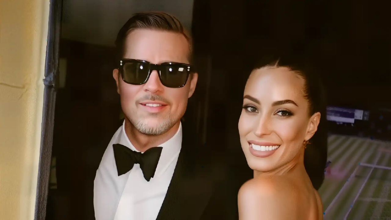 براد بيت وإينيس دي رامون يعلنان علاقتهما