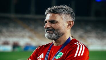 مساعد يايسله : الأهلي من أقدم الأندية السعودية وله شعبية كبيرة