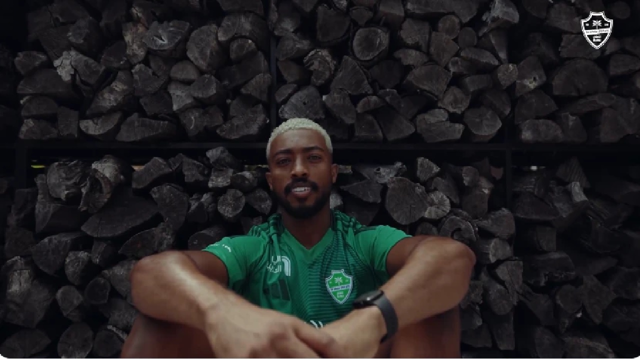 الأهلي يعلن التعاقد مع نايف مسعود.. فيديو