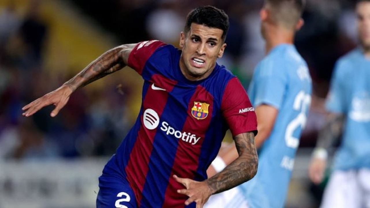 برشلونة يتوصل إلى اتفاق شفهي مع الهلال بشأن كانسيلو