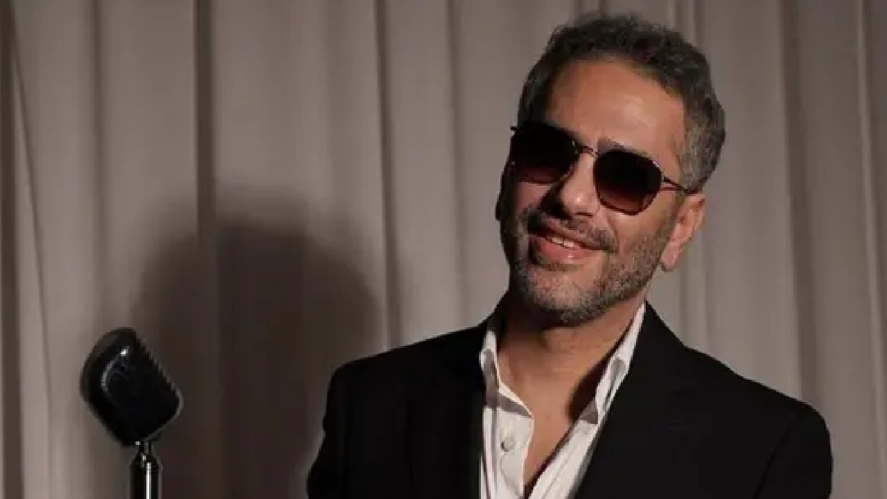 محمد فضل شاكر ينفي صحة الصور المتداولة لوالده عقب إخلاء سبيله