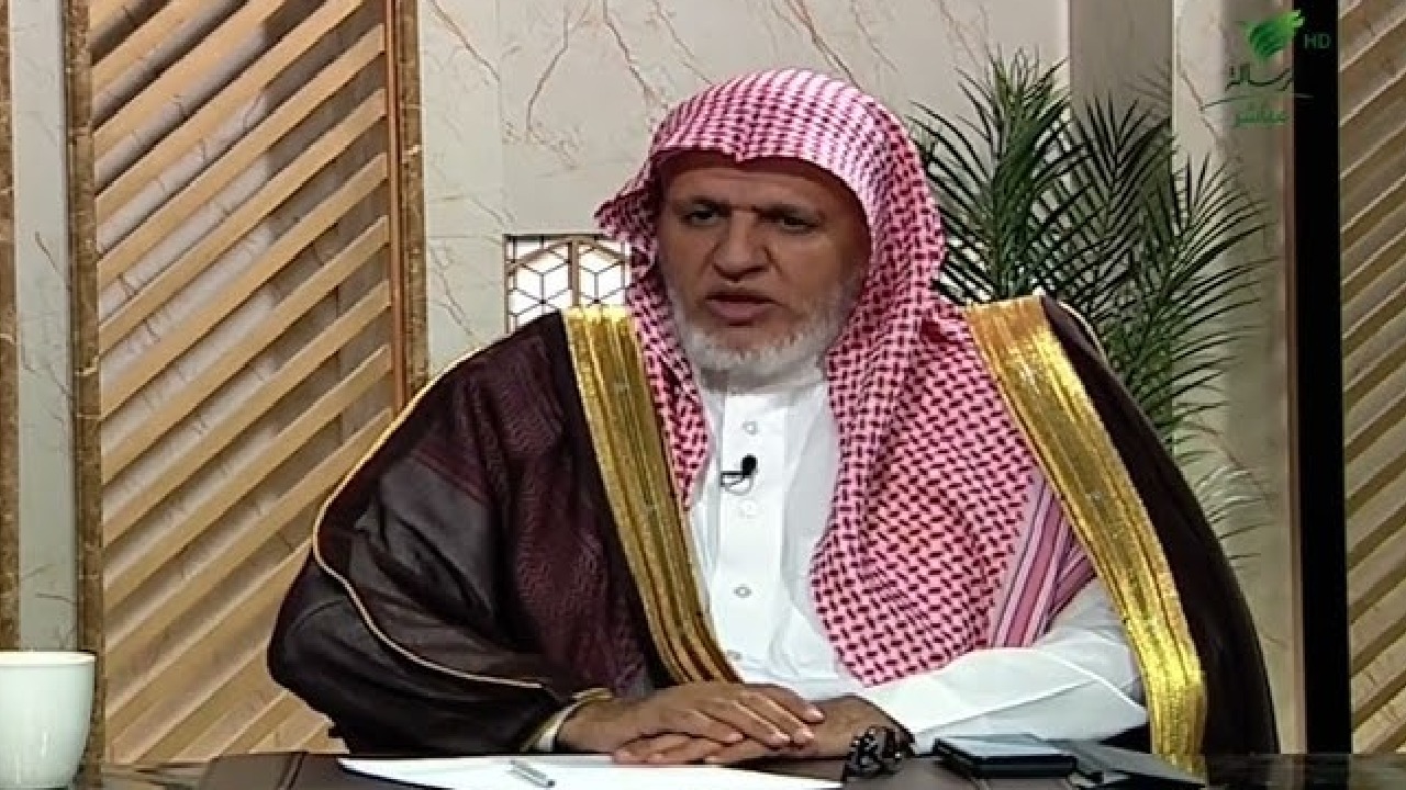 الشبل يوضح حكم الشرع في من نسى السجود الأول في صلاة الظهر .. فيديو