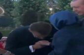 موقف محرج لماكرون خلال محاولة تقبيل يد زوجة أردوغان