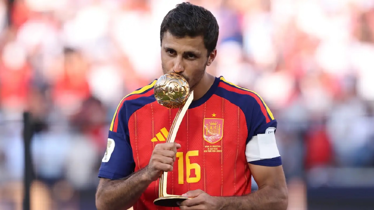 برشلونة يتحرك نحو رودري