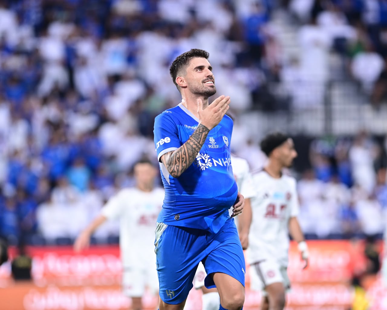 الهلال يمطر شباك الفيصلي برباعية..صور