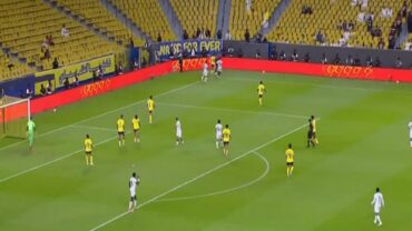 حكم دولي سابق: الدقيقة 6 من مباراة النصر والدرعية مؤشر على عدم التركيز من الحكام.. فيديو