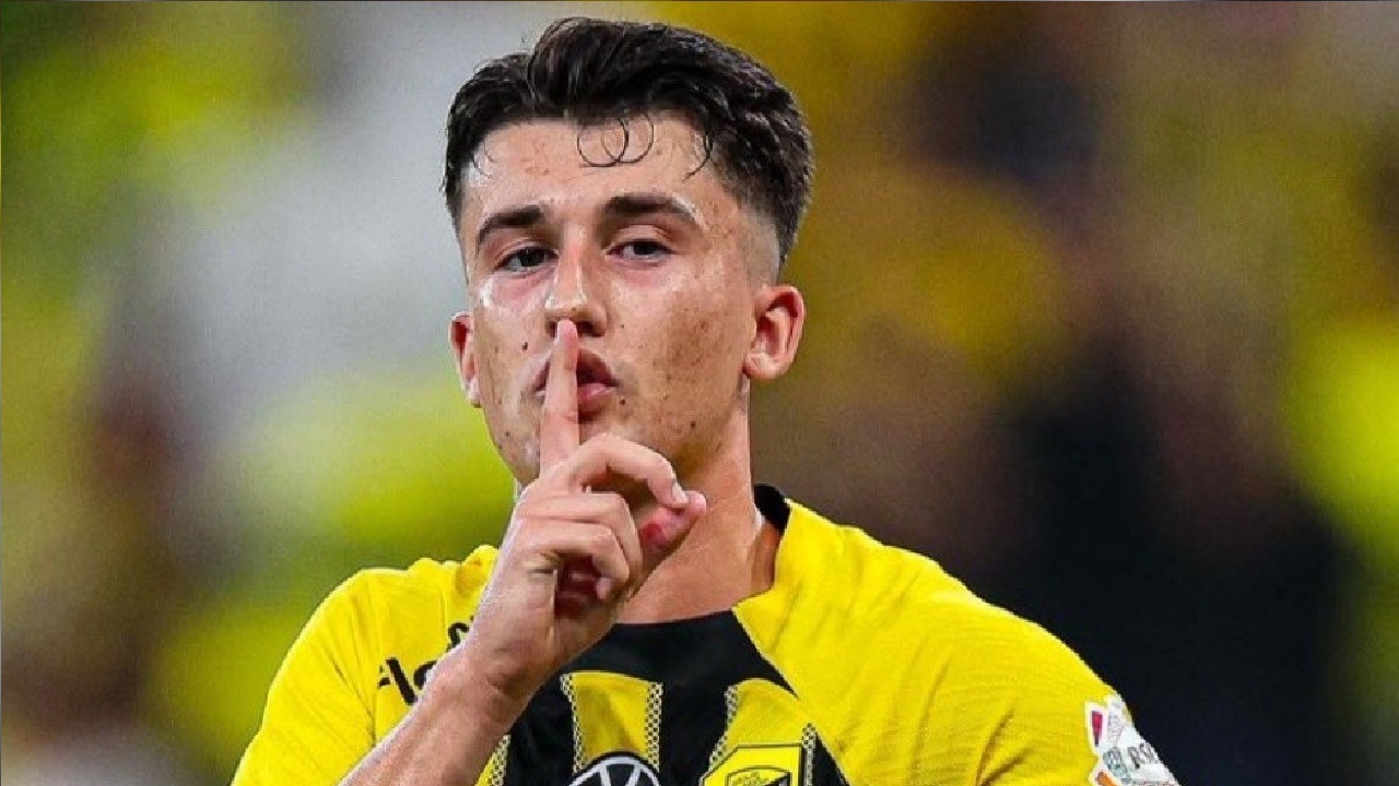 الاتحاد يدرس عرض مقدم من اوناي هيرنانديز