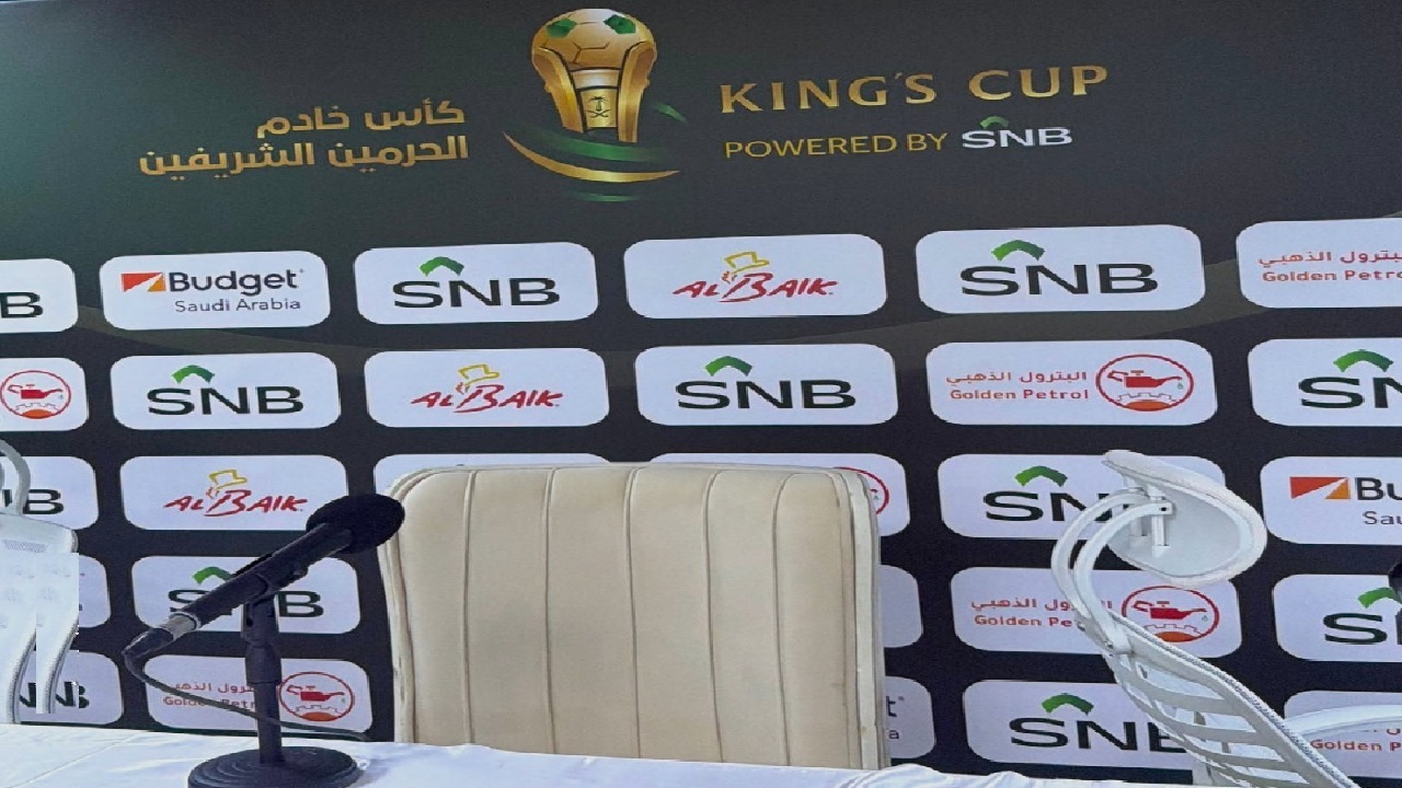 مدرب أبها يعتذر عن المؤتمر الصحافي بسبب التأخر على رحلة الطيران