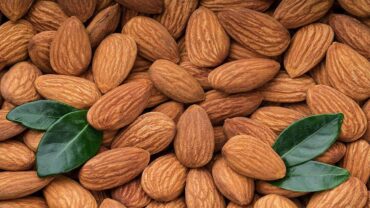 حبة لوز يومياً تعزز صحة القلب