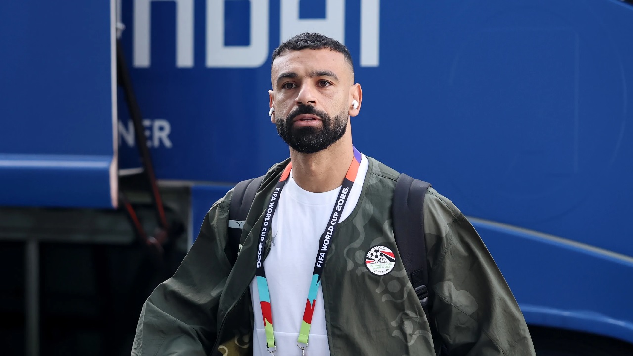 محمد صلاح يطلب راتبًا ضخمًا للانتقال إلى الاتحاد
