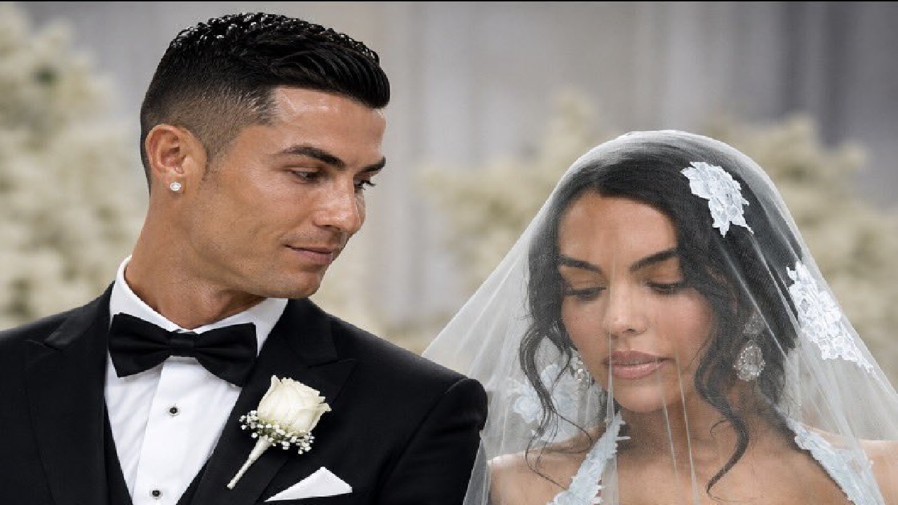 رونالدو وجورجينا يحددان موعد ومكان زفافهما