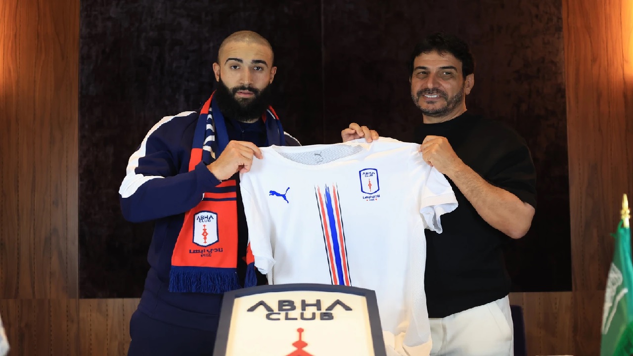أبها يعلن تعاقده مع نبيل فقير .. فيديو