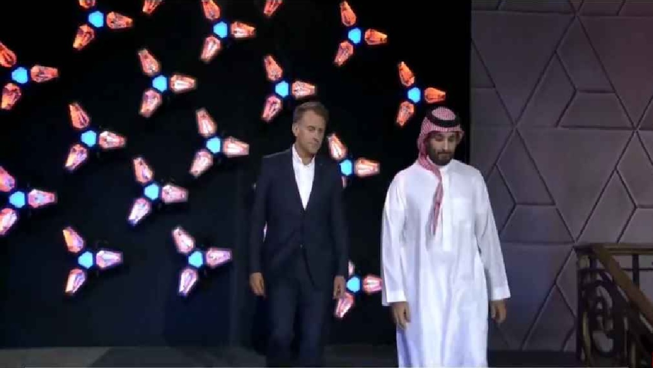 ولي العهد وماكرون يحضران حفل تتويج كأس العالم للرياضات الإلكترونية .. فيديو