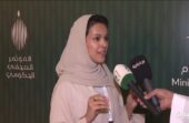 طالبة موهبة : حضوري المؤتمر الصحفي الحكومي تجربة استثنائية .. فيديو