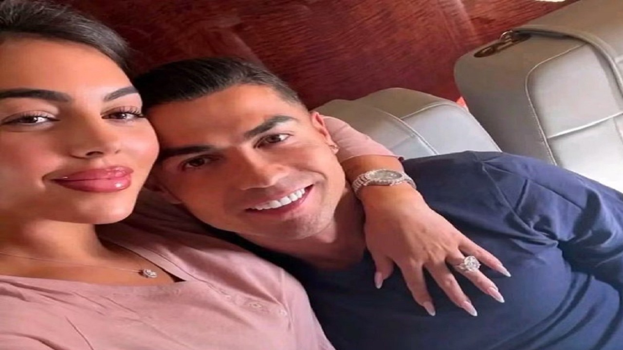رونالدو يرد على منشور جورجينا بعد سخرية متابعين من جسدها