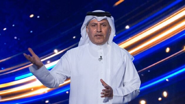 القحطاني يحسم الجدل التحكيمي بمباراة الفيحاء والهلال.. فيديو