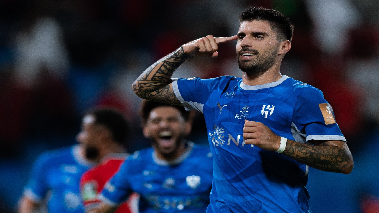 الهلال يحسم تأهله إلى ثمن نهائي كأس الملك أمام الرائد