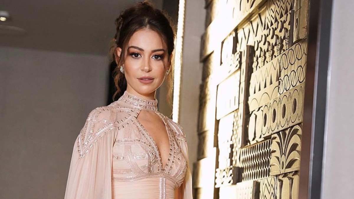منة شلبى تخضع لعملية جراحية دقيقة