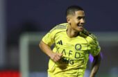 دورتموند يدرس التعاقد مع محترف النصر