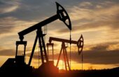 تراجع أسعار النفط بأكثر من 5 %
