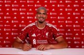 ليفربول يتعاقد مع الأوروغوياني رونالد أراوخو
