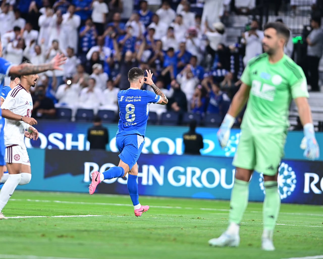 الهلال يمطر شباك الفيصلي برباعية..صور
