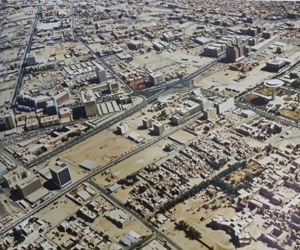 منظر جوي لجزء من الرياض قبل 41 عام