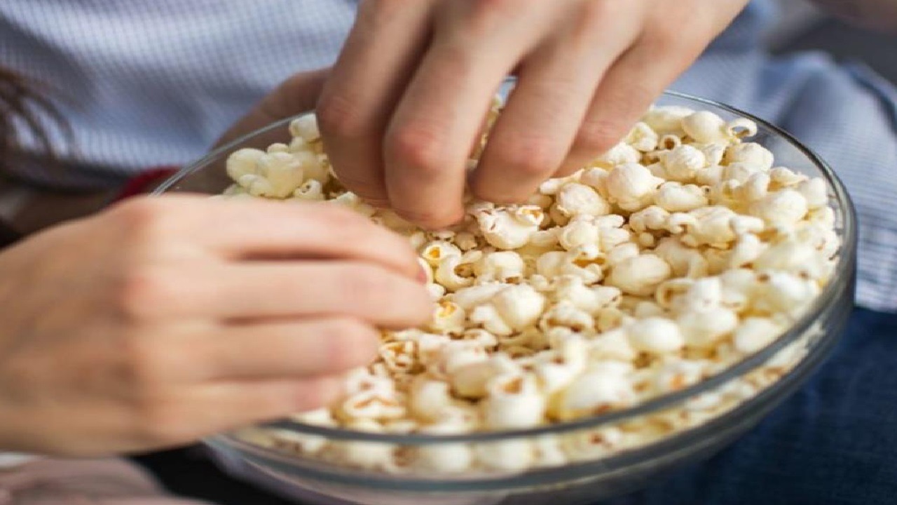 أطعمة تساعدك في التخلص من دهون البطن