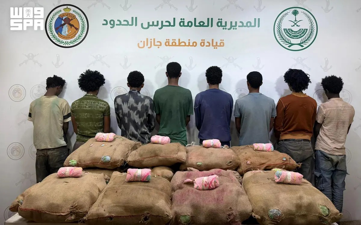 الداخلية تعلن إحباط تهريب أكثر من 900 ألف قرص إمفيتامين.. فيديو وصور